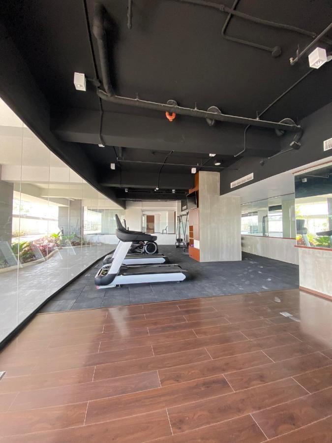 Aeon Towers Executive Suite 2Br 18Th Floor Davao City Exteriör bild